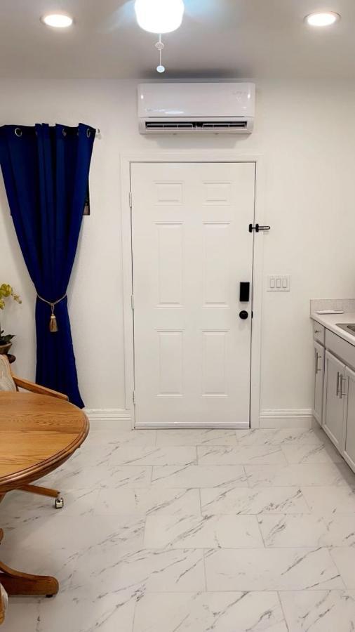 Guest House , 5 Min Away From Las Airport. Las Vegas Esterno foto